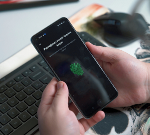 Trend 1: Passwordless Authentication Goes Mainstream in 2025